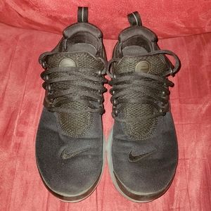 Nike Presto youth sneakers